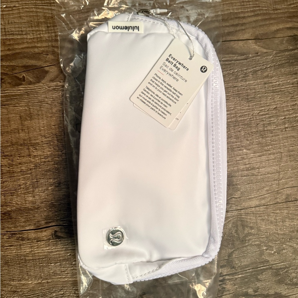 lululemon athletica White Everywhere Belt Bag
